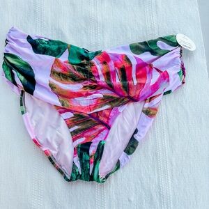 Decree floral swimsuit bottoms size 1x Nwt